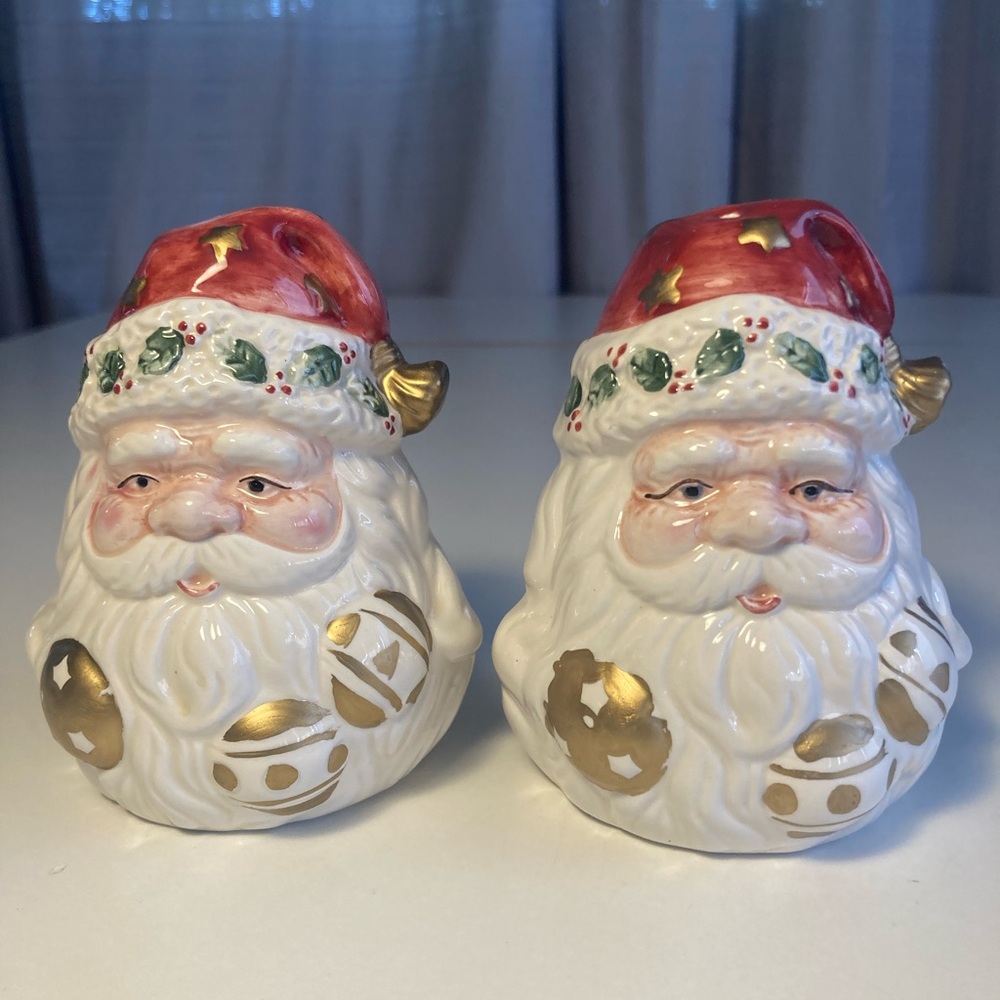 Holiday Santa Claus Shakers with Gold Accents Fun Christmas Family Party Table